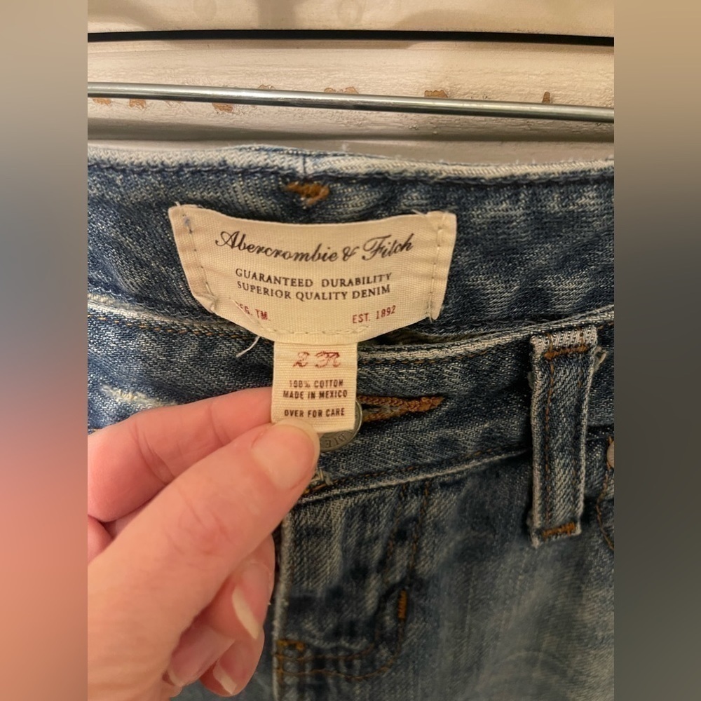 ABERCROMBIE and Fitch jeans - Picture 6 of 10